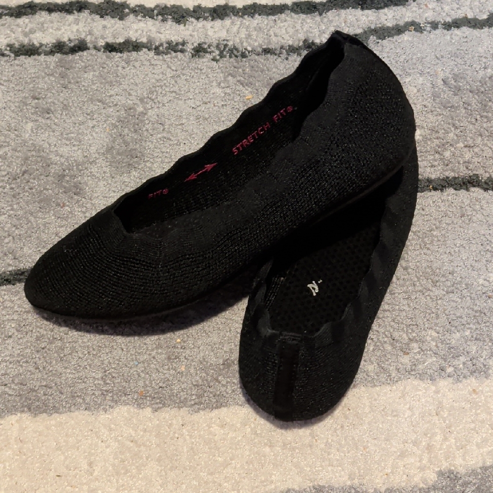 Women's Black Knit Flats